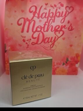 Clé de Peau Beauté Volumizing Cream - 50ml New Sealed